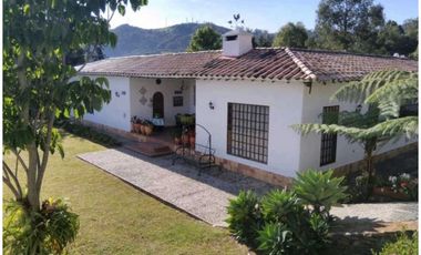 Hermosa casa campestre en la Ceja Antioquia 10.000 m2
