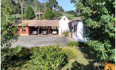 Hermosa casa campestre en la Ceja Antioquia 10.000 m2