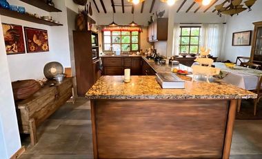 Hermosa casa campestre en la Ceja Antioquia 10.000 m2