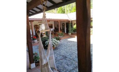 Hermosa casa campestre en la Ceja Antioquia 10.000 m2