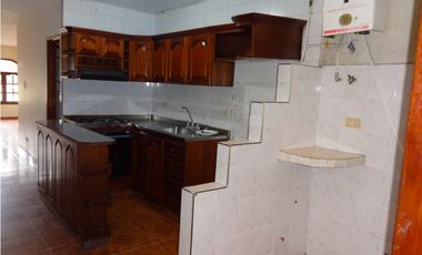 ARANJUEZ / CASA BIFAMILIAR /  VIVIENDA / OFICINA / BODEGA / LOCAL