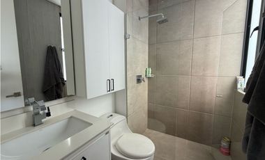 ESPECTACULAR APARTAMENTO UBICADO CERCA A LOS BALSOS