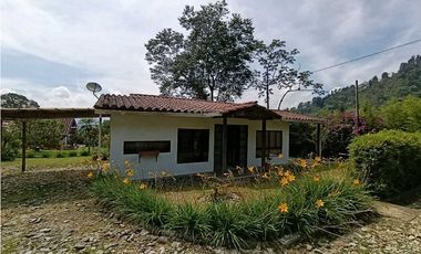 Arriendo casa campestre en la Estrella