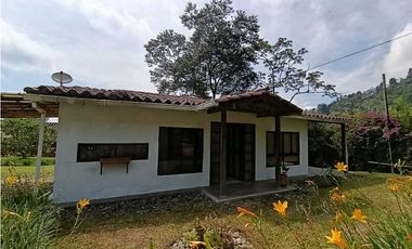 Arriendo casa campestre en la Estrella