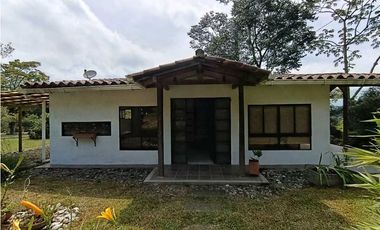 Arriendo casa campestre en la Estrella