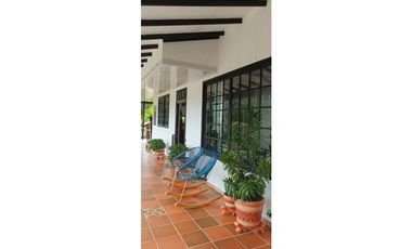Casa Amoblada en Arriendo en Guarne