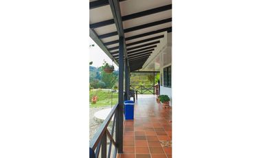 Casa Amoblada en Arriendo en Guarne