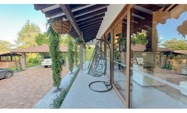 Venta Casa Campestre con Pesebreras cerca Aeropuerto Túnel de Oriente