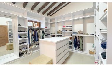 Venta Casa Campestre con Pesebreras cerca Aeropuerto Túnel de Oriente