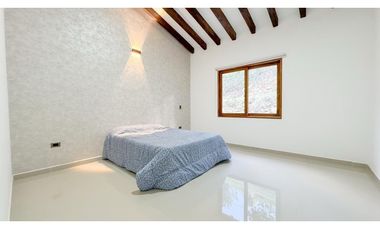 Venta Casa Campestre con Pesebreras cerca Aeropuerto Túnel de Oriente