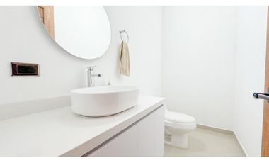 Venta Casa Campestre con Pesebreras cerca Aeropuerto Túnel de Oriente