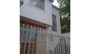 EN VENTA CASA BAVIERA FLORIDABLANCA ECONÓMICA