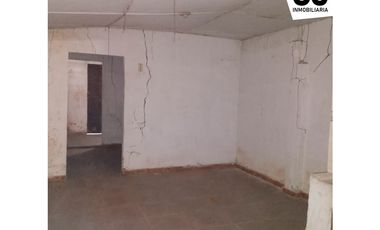 Se vende lote comercial - Soledad 2000