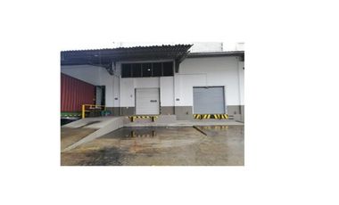 ALQUILO BODEGA SALOMIA