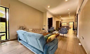 CASA CAMPESTRE EN GUARNE