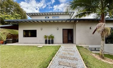 CASA CAMPESTRE EN GUARNE