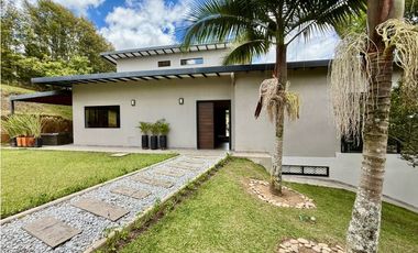 CASA CAMPESTRE EN GUARNE