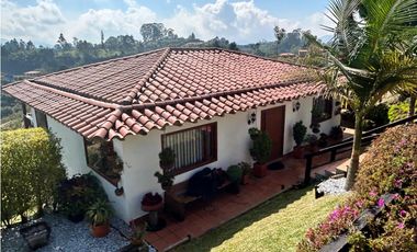 Finca con Cultivo de Aguacates, Vereda Cimarronas, Marinilla