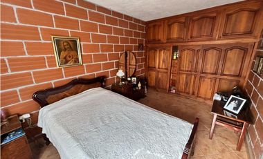 Finca con Cultivo de Aguacates, Vereda Cimarronas, Marinilla