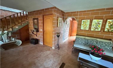 Finca con Cultivo de Aguacates, Vereda Cimarronas, Marinilla