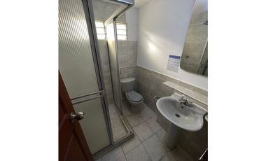 SE RENTA CASA PARA OFICINAS EN MARAYA