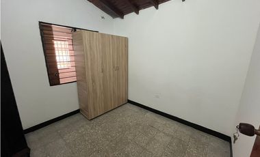Arrienda casa en el Barrio Artex, Itagui