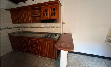 Arrienda casa en el Barrio Artex, Itagui