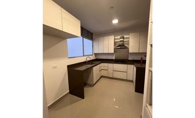 Venta de apartamento en el Poblado sector Los Parras