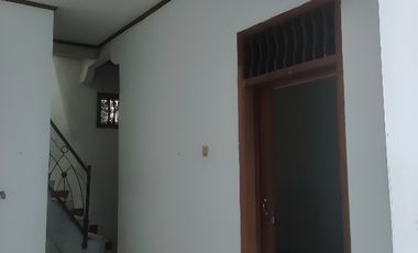 SIAP JADI PUNYAMU RUMAH 2 LANTAI CAKEP CIBEBER CIMAHI