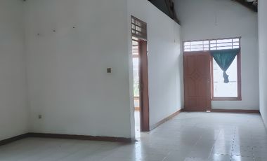 SIAP JADI PUNYAMU RUMAH 2 LANTAI CAKEP CIBEBER CIMAHI