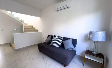 EN VENTA CASA DE 2 HABITACIONES CON ALBERCA, ROOFTOP Y TERRAZA EN TULUM