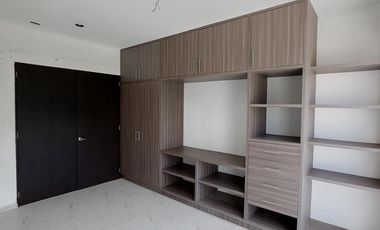 EN VENTA CASA EN TULUM DE 2 HABITACIONES CON ROOFTOP Y TERRAZA