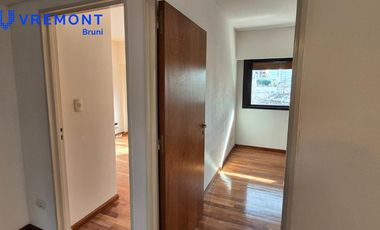Oficina con palier privado al frente de 82m2