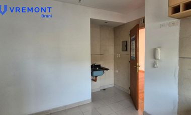 Oficina con palier privado al frente de 82m2