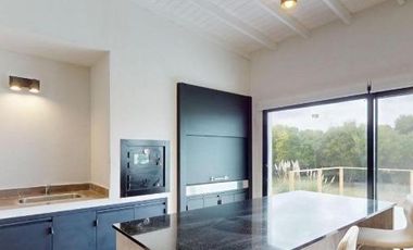 Casa en venta - 4 Dormitorios 4 Baños - 997,32Mts2 - Pinamar