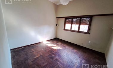 Chalet de 4 amb en Temperley Este