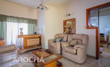 Casa en  venta, En Quilmes, lote propio, APTO CREDITO