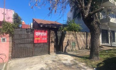 Casa en lote propio - Zarate 5900 - Chilavert