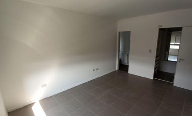 Depto en complejo 1 DORM c/ BALCÓN y COCHERAN