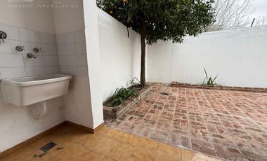casa duplex en alquiler Villa Allende Centro mts Goycoechea
