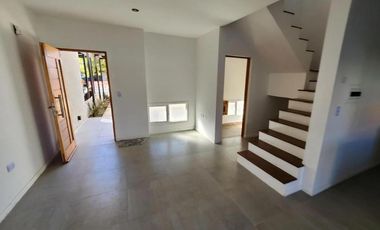 Dúplex en venta - 3 Dormitorios 3 Baños - Córdoba