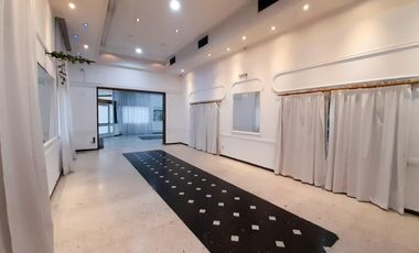 Alquiler de Local en Lanús Este 380 m2 en Esquina