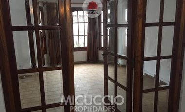 Casa en alquiler, Aguado N°233, Escobar