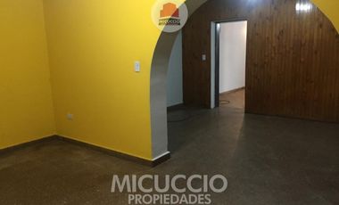 Casa en alquiler, Aguado N°233, Escobar