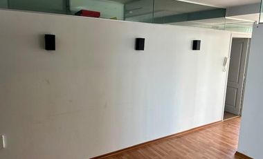 Exclusivo semipiso de oficina en Alquiler, con Balcón y Cochera - Núñez