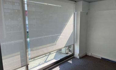 Exclusivo semipiso de oficina en Alquiler, con Balcón y Cochera - Núñez