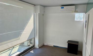 Exclusivo semipiso de oficina en Alquiler, con Balcón y Cochera - Núñez