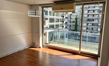 Exclusivo semipiso de oficina en Alquiler, con Balcón y Cochera - Núñez