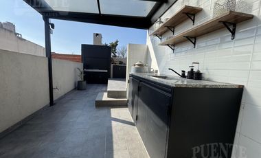 Casa en venta en Marco Avellaneda 771, Remedios de Escalada en estado IMPECABLE