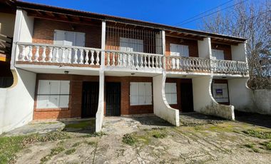 Triplex en venta - 3 Dormitorios 2 Baños - Cochera - 70Mts2 - Mar del Tuyú